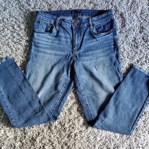 3/$20 STS Blue cropped Jeans